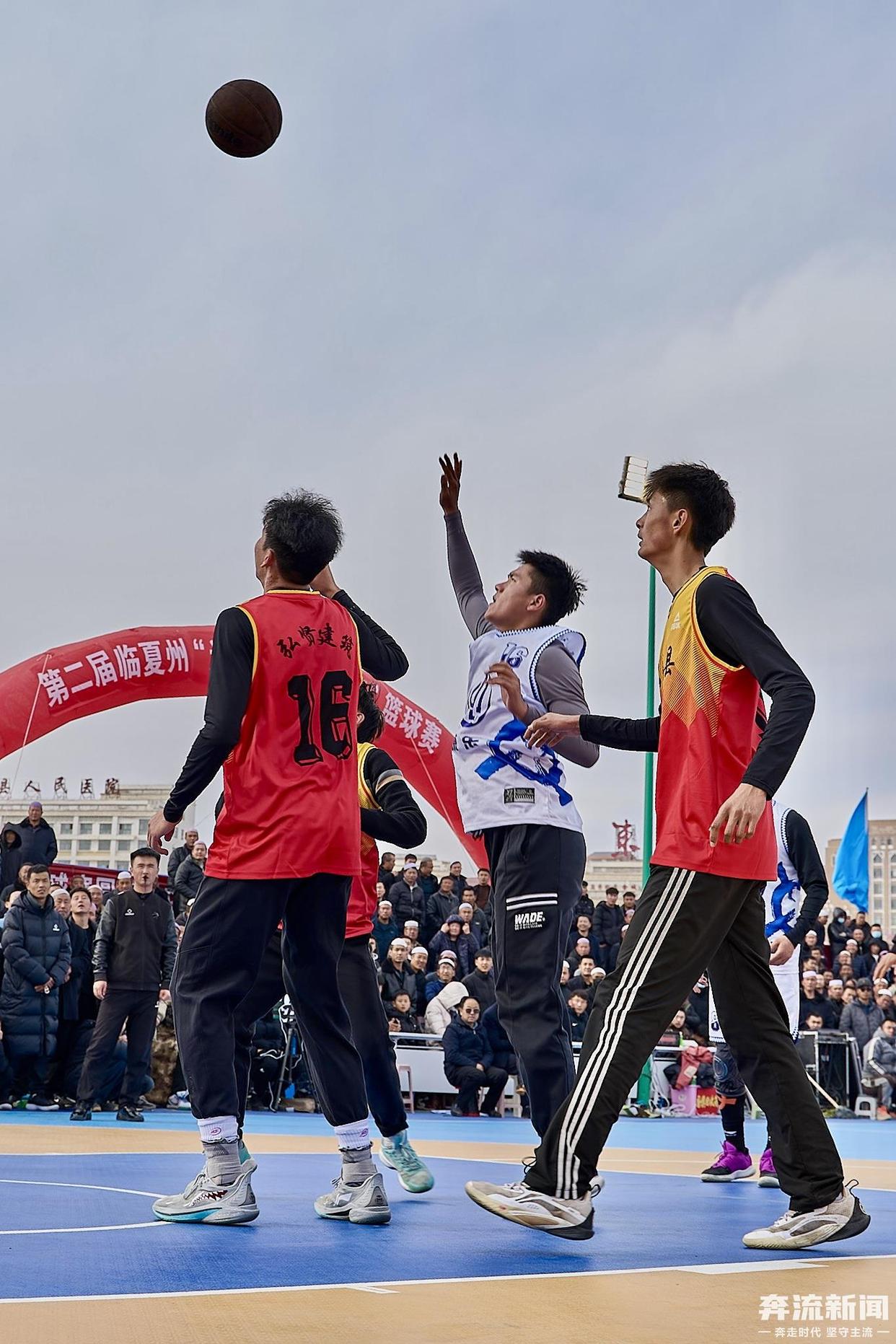 开云体育中国-关于特别节目！赛场间歇，球场上演精彩表演秀！的信息