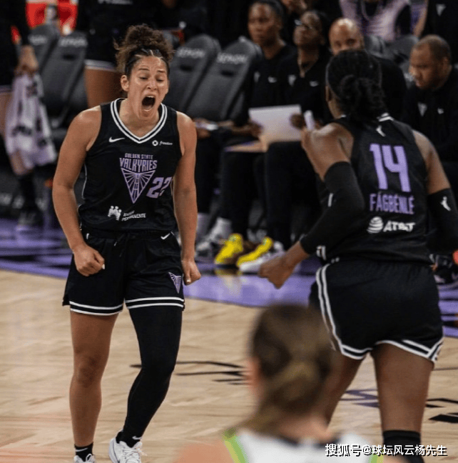 WNBA巨星连续砍分，领队带领球队取得胜利的简单介绍