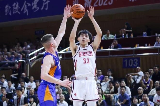 开云体育官网-波兰乒乓球队鏖战日本乒乓球队，波尔三分雨点燃全场的简单介绍