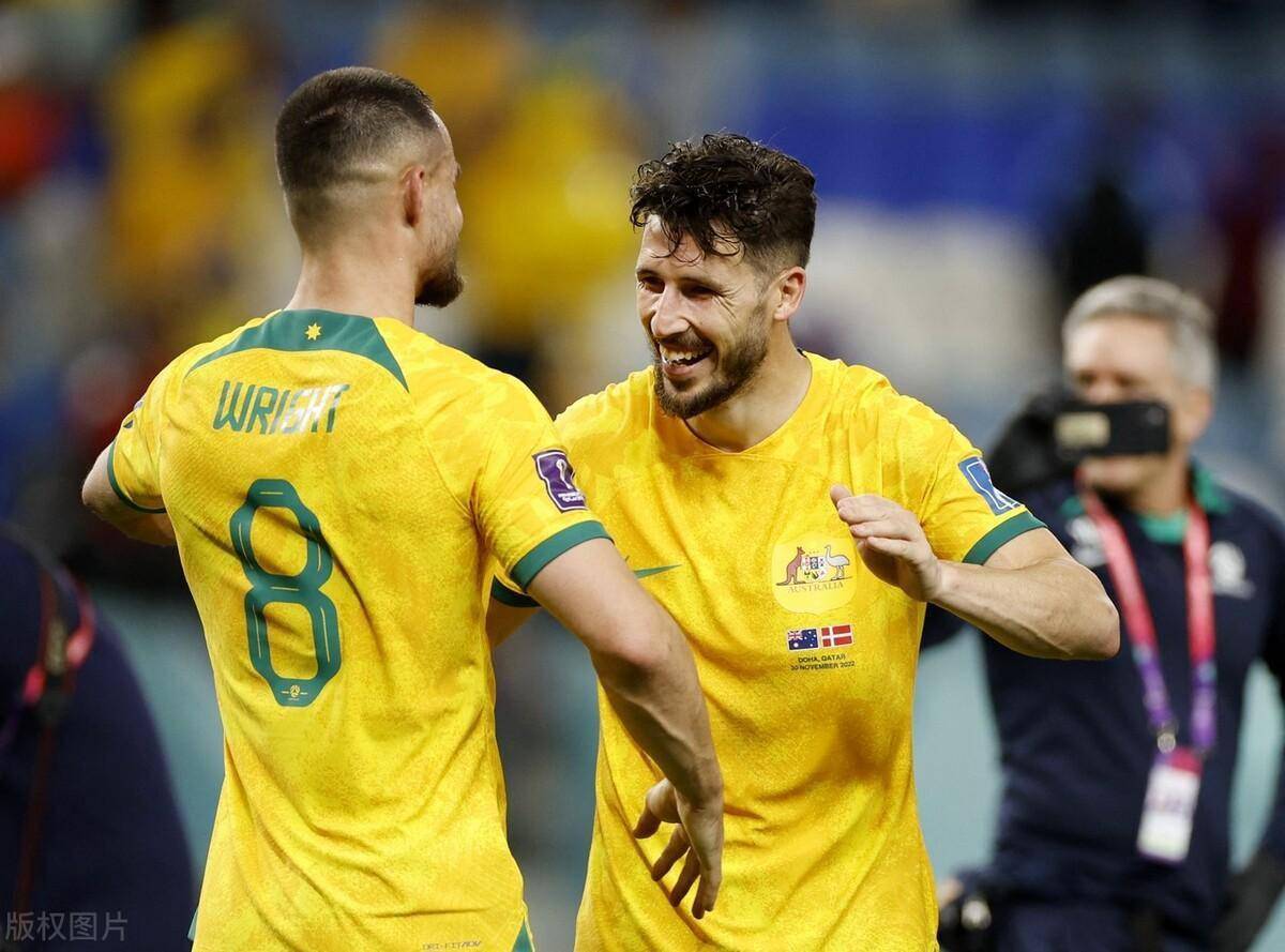 波兰乒乓球队鏖战日本乒乓球队，波尔三分雨点燃全场的简单介绍