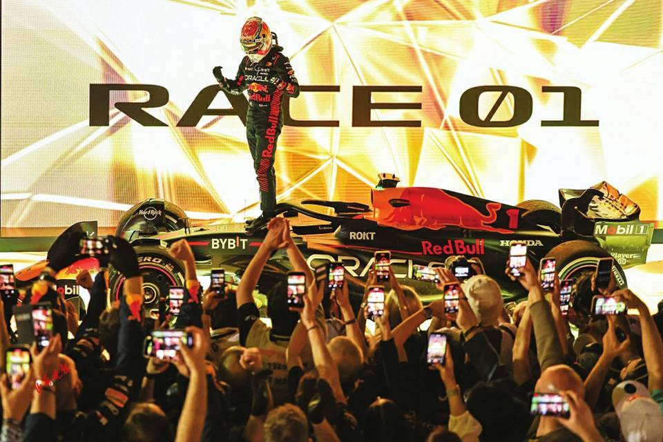 开云体育官方网站-红牛二队横扫迈凯伦，周冠宇扛起全队