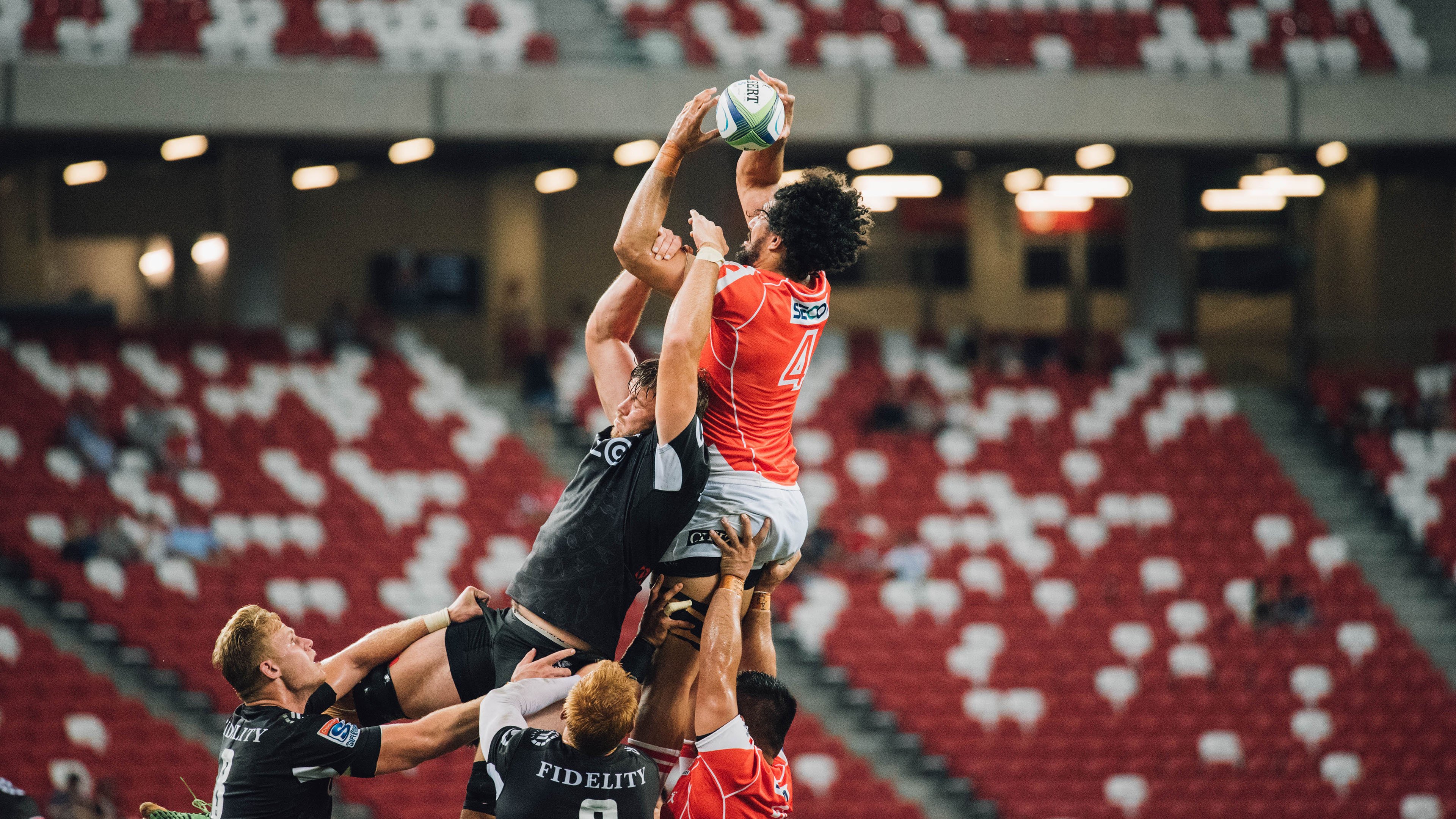 体育风云录,国际米兰秘鲁封锁事件与马丁内利F1揭幕战的传奇接管