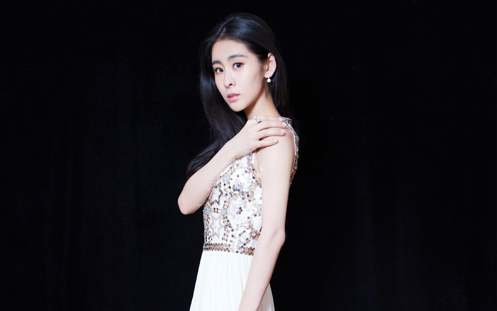 猛龙轻取爵士，克莱·汤普森彻底打爆防线